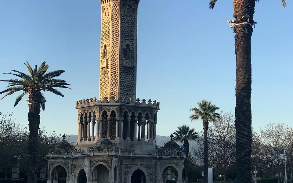 İzmir şehir görünümü